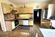 GRÜN. GROSSZÜGIG. VIELSEITIG. Einfamilienhaus mit Potential, 5 Zimmer, Wohnküche, 1139 m2 Grundstück, Wirtschaftsgebäude