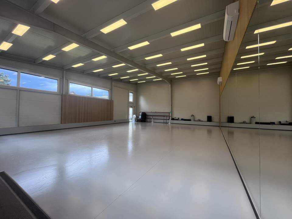 110m2 bis 183 m2 Saal zur individuellen Nutzung!
