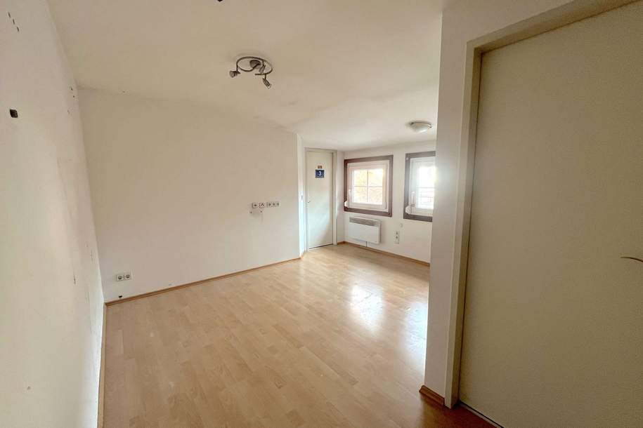 Gemütliche Dachgeschosswohnung im Zentrum von Wolfsberg zu vermieten!, Wohnung-miete, 412,50,€, 9400 Wolfsberg