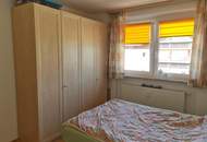 Sonnige, schöne 2 Zimmer Wohnung mit großem Balkon