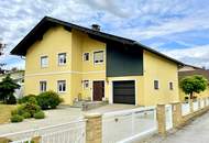 Zentral gelegenes Ein- bis Zweifamilienhaus mit großem Garten und Doppelgarage!