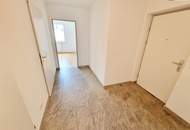 Preisreduziert! Perfekte 2-Zimmer Wohnung mit Loggia! Viel Grün + Garagenplatz verfügbar + Perfekte Aufteilung + Fairer Preis + Tolle Infrastruktur! Nicht zögern!