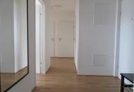 DACHGESCHOSS - HELLES 3 ZIMMER APARTMENT MIT BALKON