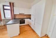 Großzügige 4-Zimmer-Wohnung im Zweiparteienhaus mit Garten und Carport