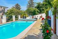 Hinterbrühl: Urlaubsfeeling in extravaganter Doppelhaushälfte