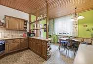 Traditionelles Bauernhaus mit großem Grundstück, Weinpresshaus, Keller und Nebengebäuden!