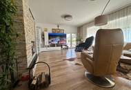 Neuwertiges Zweifamilienhaus in Eggendorf, 7 Zimmer, Garten, Pool, Sauna und Garage – Ihr Traumhaus!