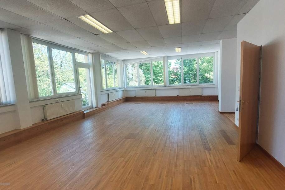 Büro oder Ordination in ruhiger Salzachlage in Salzburg Stadt mieten, Gewerbeobjekt-miete, 2.989,94,€, 5020 Salzburg(Stadt)