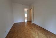 Traumhafte, helle und gut eingeteilte 83,73m² Altbauwohnung (1.OG) nähe Herz-Jesu-Kirche