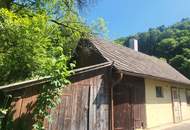 Renovierungsbedürftiges Einfamilienhaus mit Charme in sonniger Lage in Afling