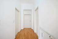 Die HAINBURG: Perfekt aufgeteilte Altbauwohnung mit Grünblick!