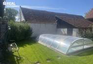 sREAL- LANDLEBEN MIT CHARAKTER - Historisches Bauernhaus mit Scheune, Backstube, Pool und 1.296 m² Grund