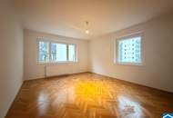 Großzügige 4-Zimmer-Wohnung mit sonniger Loggia/Balkon!