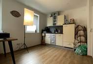 Wohnen im Grünen ohne Kompromisse - beste Infrastruktur inklusive! Gemütliche 2,5-Zimmerwohnung mit cleverer Raumaufteilung ab Sommer verfügbar!