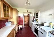 Privatverkauf: geschichtsträchtiges Haus im Martinsviertel Klosterneuburg - 1.711 m² Grundstück (1.119 m² Baugrund) mit Panorama-Fernblick - bis zu 6 Einheiten möglich