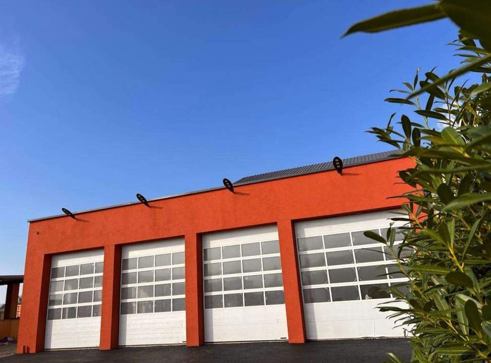 KFZ Werkstatt GmbH vollständig ausgestattet, sofort betriebsbereit, bestehender Kundenstock