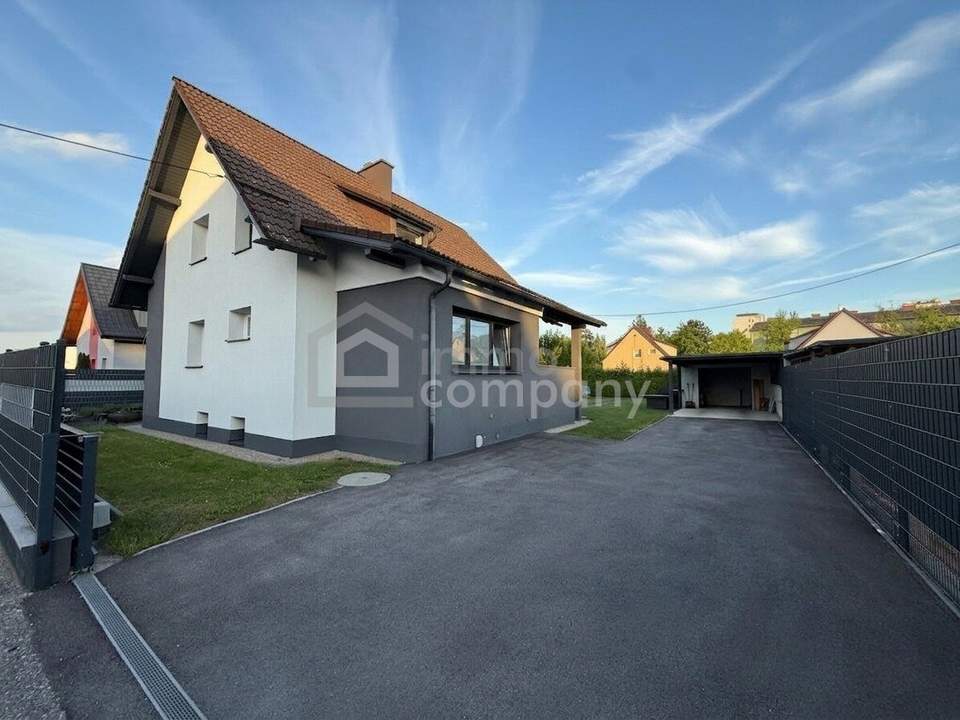Modernisiertes Einfamilienhaus mit viel Platz und Privatsphäre