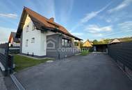 Modernisiertes Einfamilienhaus mit viel Platz und Privatsphäre