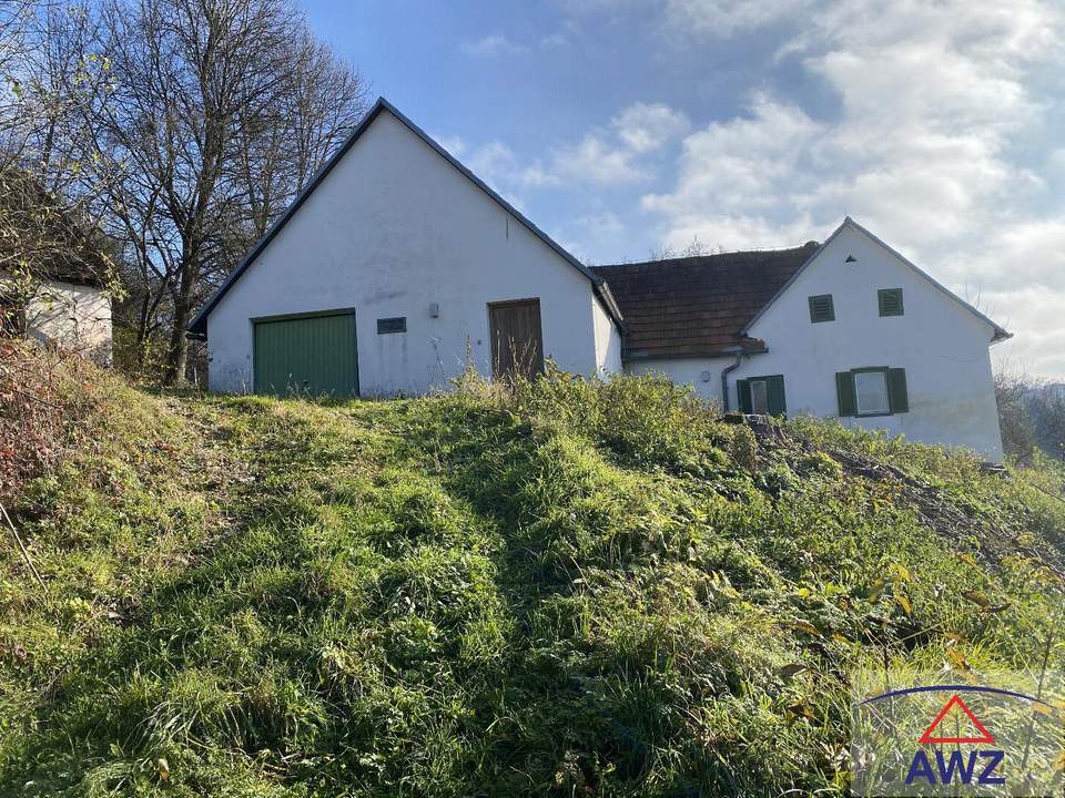 Netter Vierkanthof in Alleinlage mit herrlicher Aussicht!