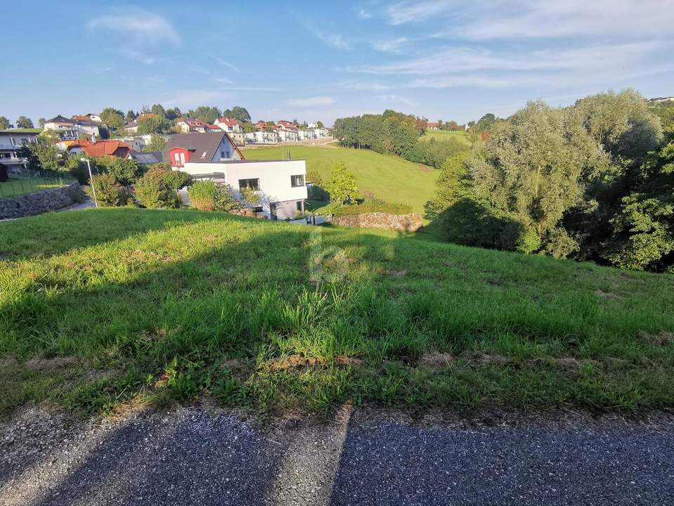 JETZT DEN WOHNTRAUM STARTEN ? 1.715 M² MIT FERNBLICK, GENEHMIGTER HAUSPLANUNG & BEZAHLTER AUFSCHLIEßUNG