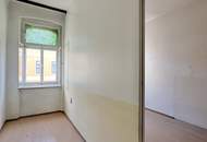 Helle Altbau-Garconniere mit gutem Grundriss!