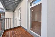 Altbau-Erstbezug mit hofseitigem Balkon im 2. Liftstock einer sanierten Liegenschaft! Fernwärme!