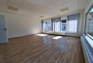 Geschäftslokal um 7.54/m² netto - St. Pölten–Nord - mit mehr als 10 Parkplätzen