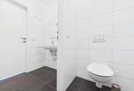 Büro oder Verkaufsraum – flexible Fläche mit beeindruckender Fensterfront