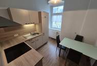 Altbauwohnung mit 2 Zimmern im 1. Stock