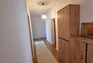 LIEBEVOLLER BUNGALOW MIT GEPFLEGTEM GARTEN IN TRAUMHAFTER RUHELAGE