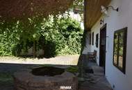 Wohnhaus mit uneinsehbarem großen Garten im Zentrum von Kilb