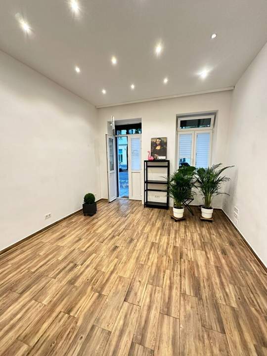 Büro/Praxis in Topzustand mit Fußbodenheizung - provisionsfrei