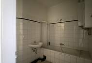 Herrschaftlich Wohnen am Tivoli | großzügige 3-Zimmerwohnung in prachtvollem Altbauhaus!