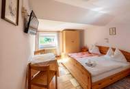 "Hof zur Steinwänd" Gasthof und Bauernhof mit Fremdenzimmern - Wald und Wiesen!