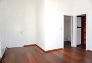 Großzügige Erdgeschosswohnung in einer schönen Villa am sonnigen Mondsee zu vermieten (Optional: Wohnen und Arbeiten unter einem Dach)