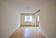 Stadtnah wohnen, individuell gestalten: 3-Zimmer-Sanierungsobjekt mit Südloggia