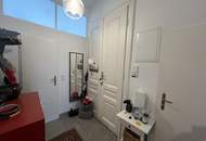 UNBEFRISTET - Helle 3-Zimmer Altbauwohnung mit separater Küche im 2. Liftstock und KFZ-Stellplatz optional