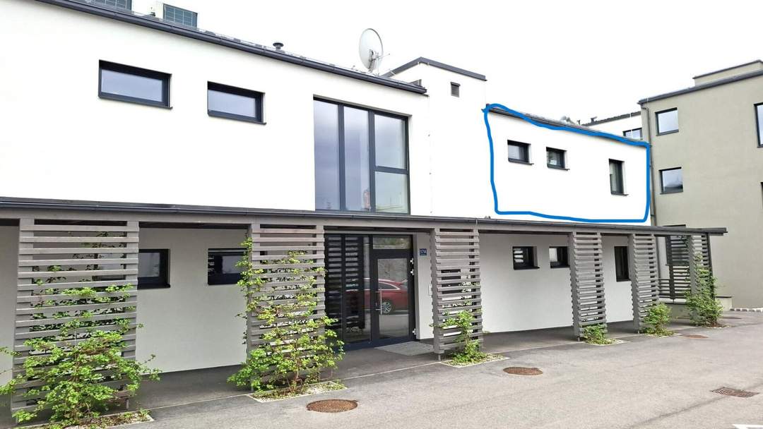 Attraktive, neuwertige Eigentumswohnung mit Balkon - Komfort &amp; Stil inklusive!