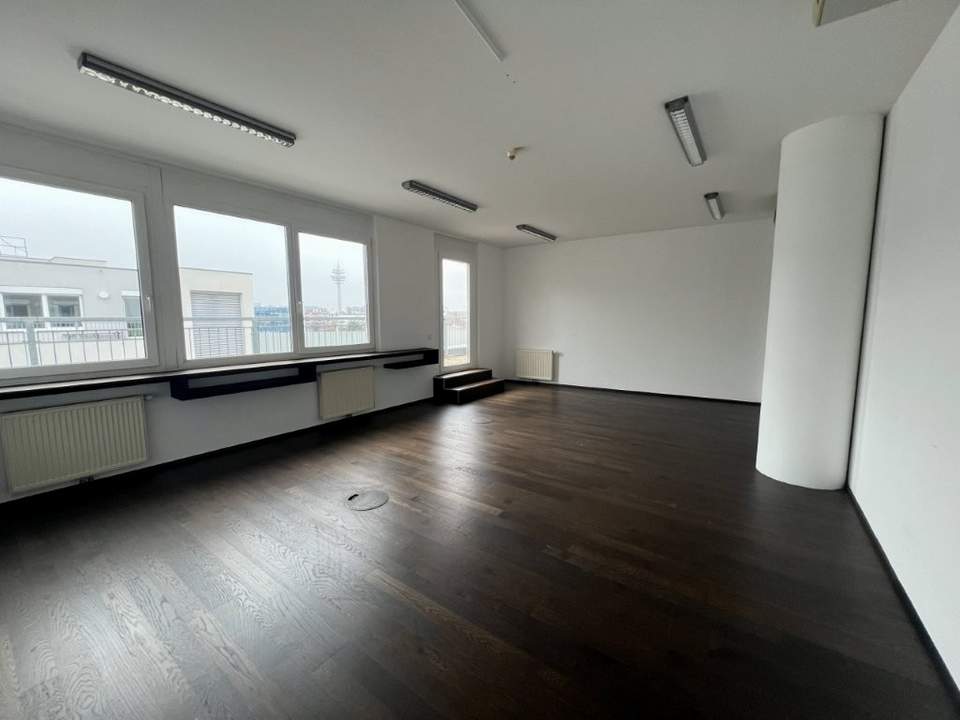 Preisgünstiges Büro mit Terrasse zu mieten