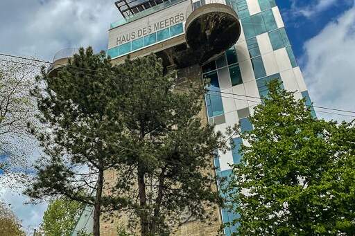 Großzügige Altbauwohnung mit kleinem Balkon in repräsentativen Stilaltbau, Wohnung-miete, 3.190,00,€, 1060 Wien 6., Mariahilf