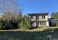 Ein Ort mit Perspektive – Sonniges Grundstück mit entkerntem Bestandsgebäude in Breitenfurt | ZELLMANN IMMOBILIEN