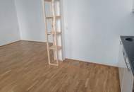 2-Zimmer-Wohnung mit kleinem Balkon nahe Schweizer Garten / Rennweg