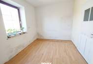 Sanierungsobjekt mit Entwicklungspotenzial in Utzenaich – ehemaliges Sacherl auf 1.147 m² Grund