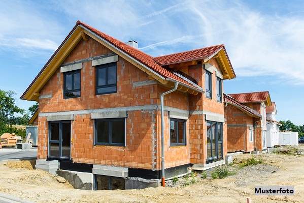 Einfamilienhaus im Rohbau mit Doppelgarage und herrlichem Ausblick – viel Potenzial, Gewerbeobjekt-kauf, 524.000,€, 3032 Sankt Pölten(Land)