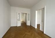UNBEFRISTET - Helle 3,5-Zimmer Altbauwohnung mit Abstellraum und Kellerabteil