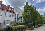 3 Zimmer mit Balkon inklusive Tiefgaragen-Stellplatz, Hoflage!