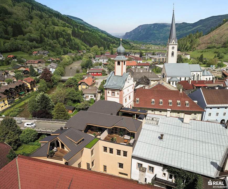 Modernes Wohnen trifft auf historisches Stadtturm-Haus. Ihr Lebens(t)raum in der Künstlerstadt Gmünd. PROVISIONSFREI FÜR DEN KÄUFER!!