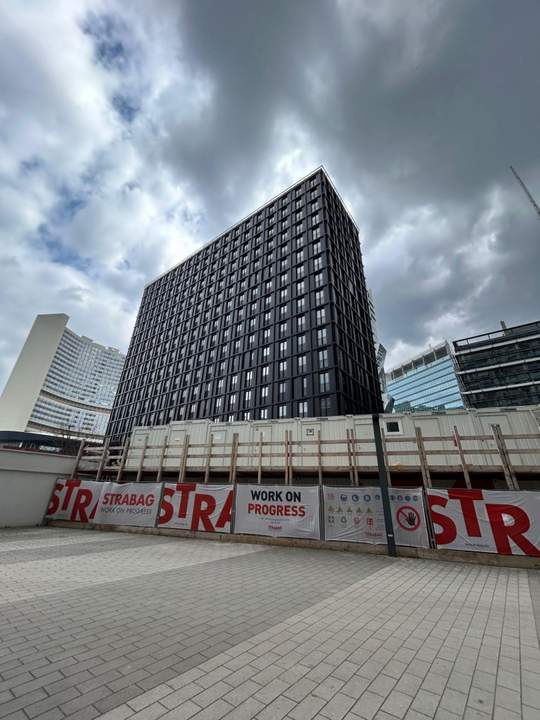 17.OG!!! 3-Zimmer + MEGA Terrasse bei der UNO-City!! ERSTBEZUG DC-FLATS!!