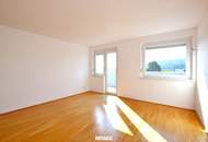 Großzügige Dachgeschosswohnung mit 3 Terrassen und Fernblick ins Grüne