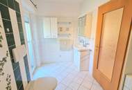 ***Charmantes Reihenhaus mit Garten und Garage***